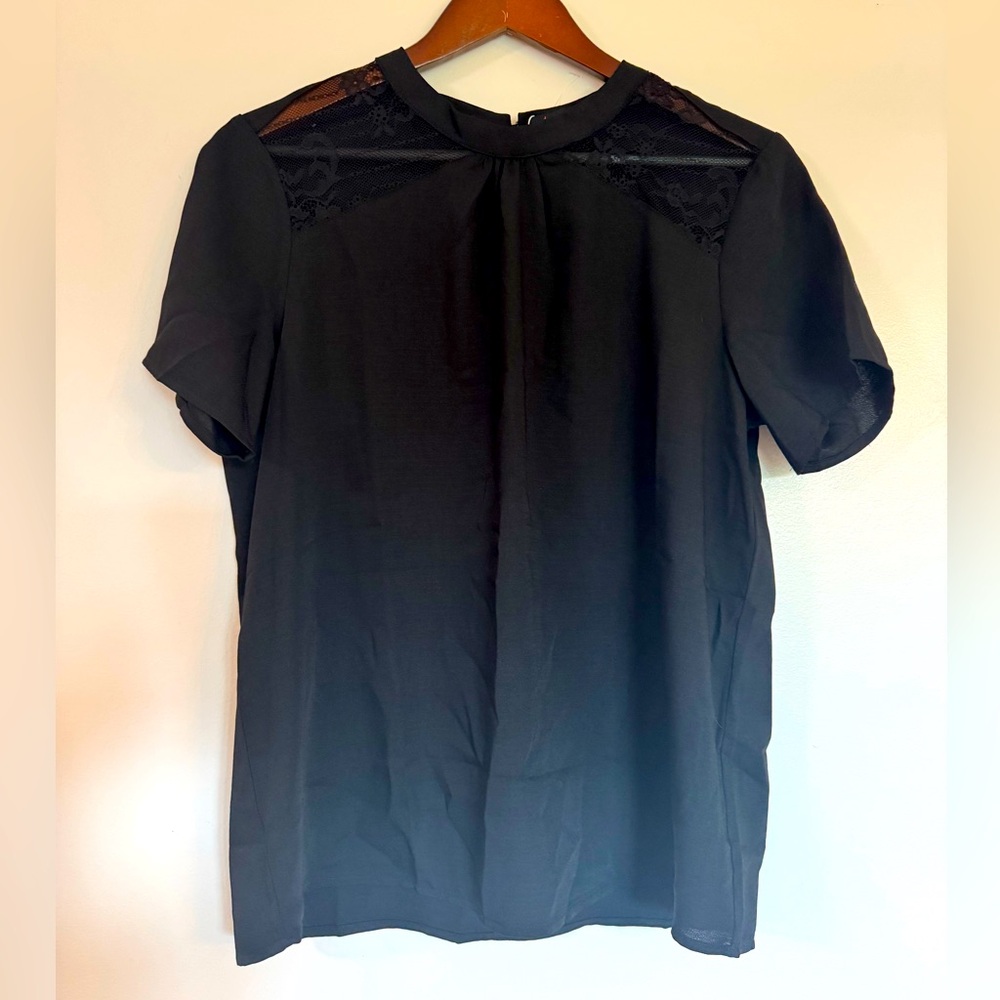 Elegant Black Lace Accent Women's Top with Pearl Button detail on back Large